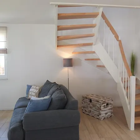 Reetdach Ferienhaus Dunenblick غلوفي