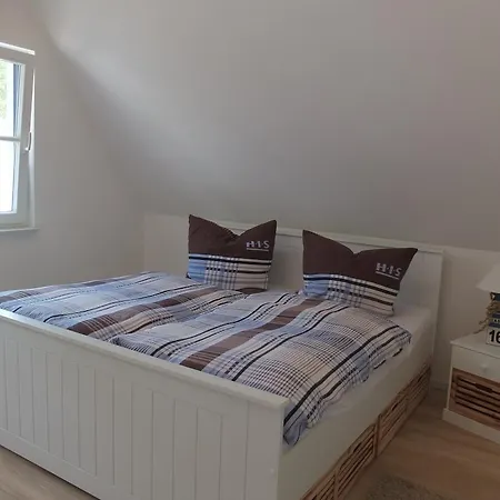 بيت للعطل Reetdach Ferienhaus Dunenblick